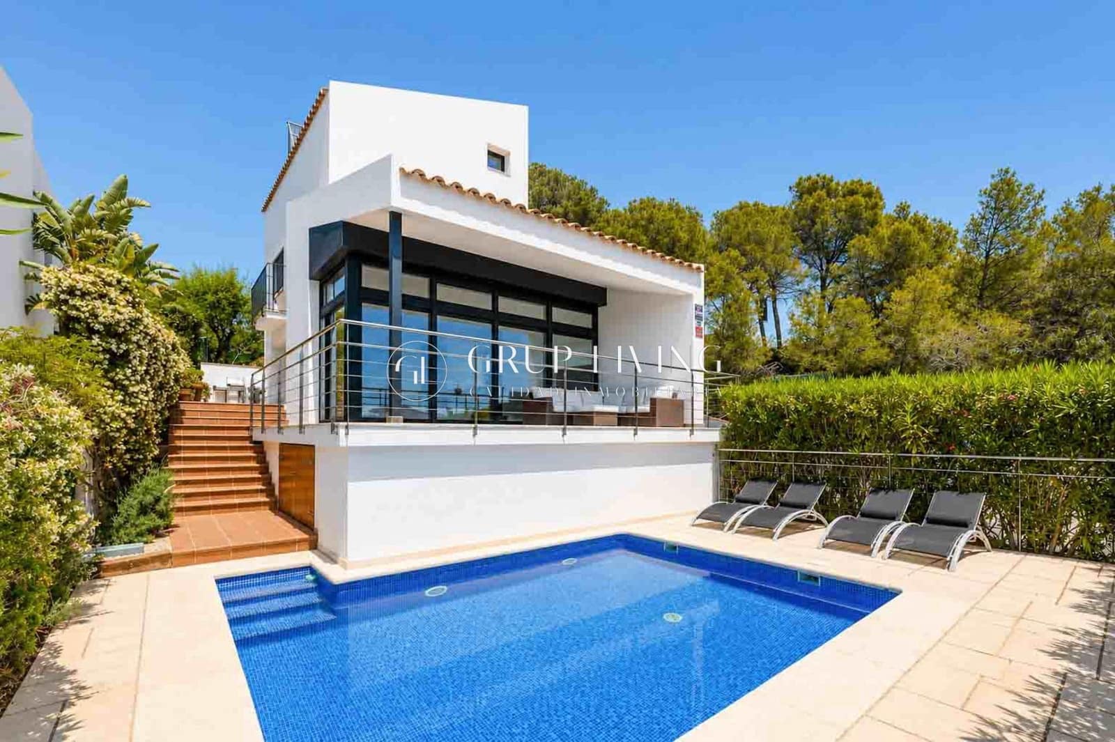 4 slaapkamer Villa te koop in Sant Pere de Ribes met zwembad garage - € 1.250.000 (Ref: 9855563)