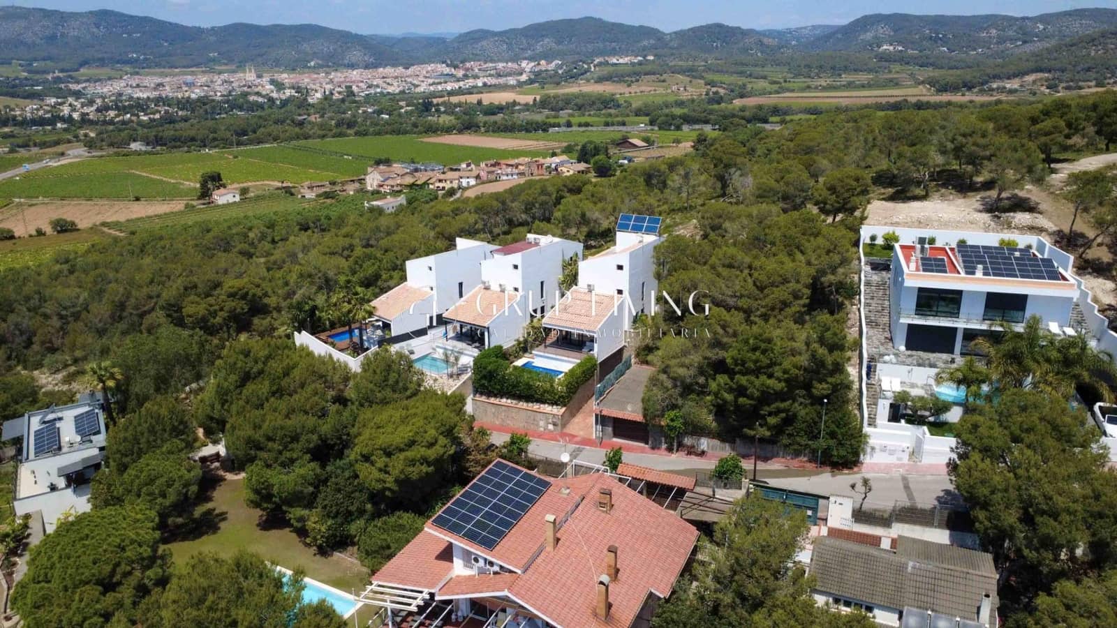 4 slaapkamer Villa te koop in Sant Pere de Ribes met zwembad garage - € 1.250.000 (Ref: 9855563)