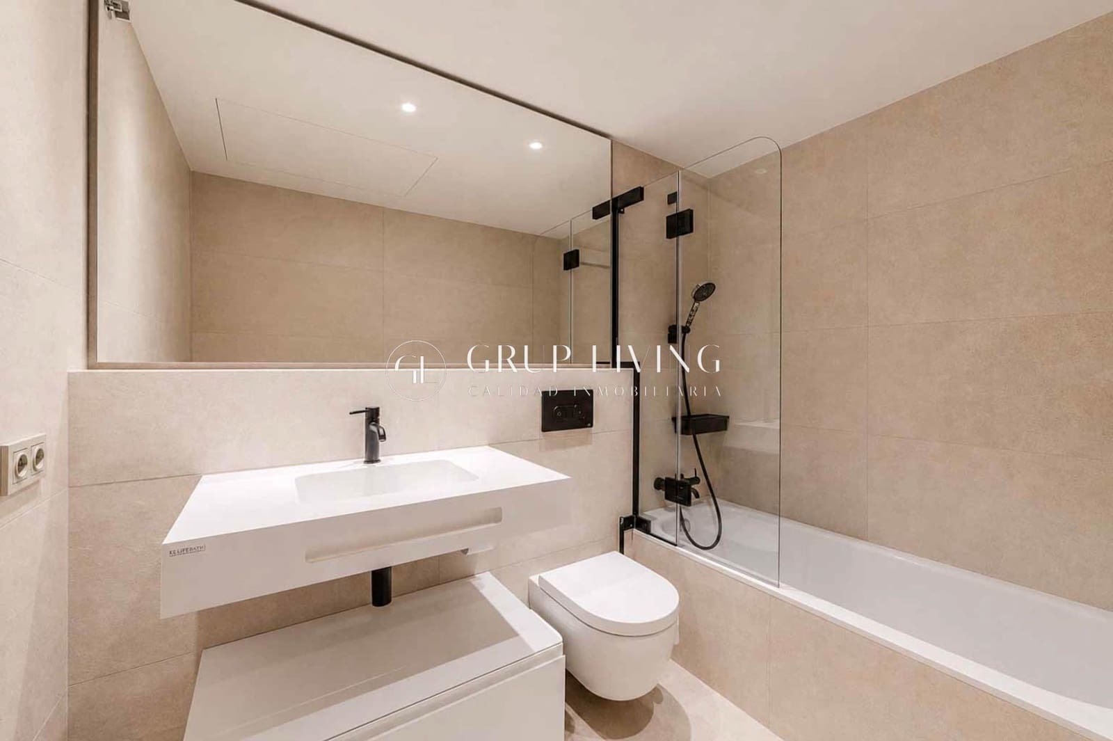 3 bedroom Flat for rent in Sitges with pool garage - € 3,876 (Ref: 9861962)