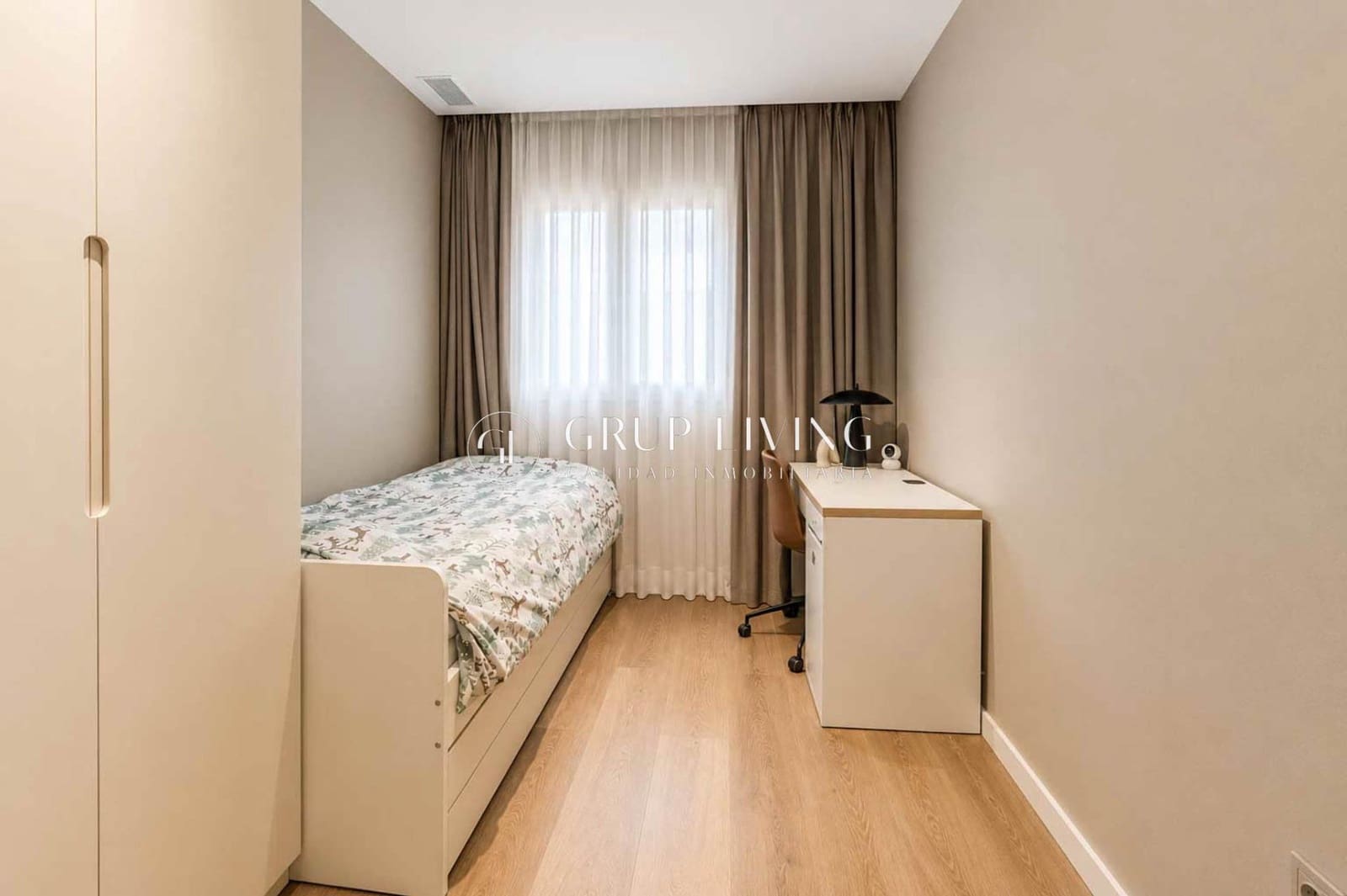 3 bedroom Flat for rent in Sitges with pool garage - € 3,876 (Ref: 9861962)