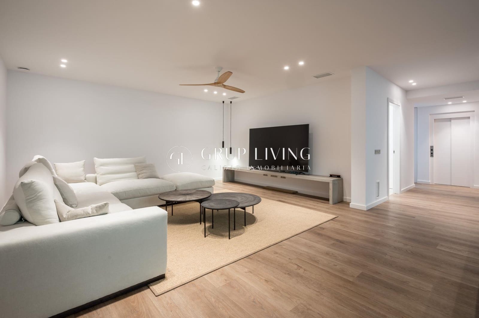 5 soverom Villa til salgs i Sitges med svømmebasseng garasje - € 2 550 000 (Ref: 9865304)