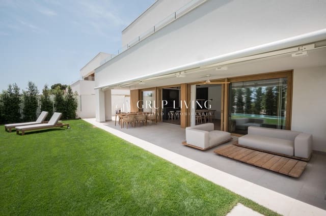 5 soverom Villa til salgs i Sitges med svømmebasseng garasje - € 2 550 000 (Ref: 9865304)