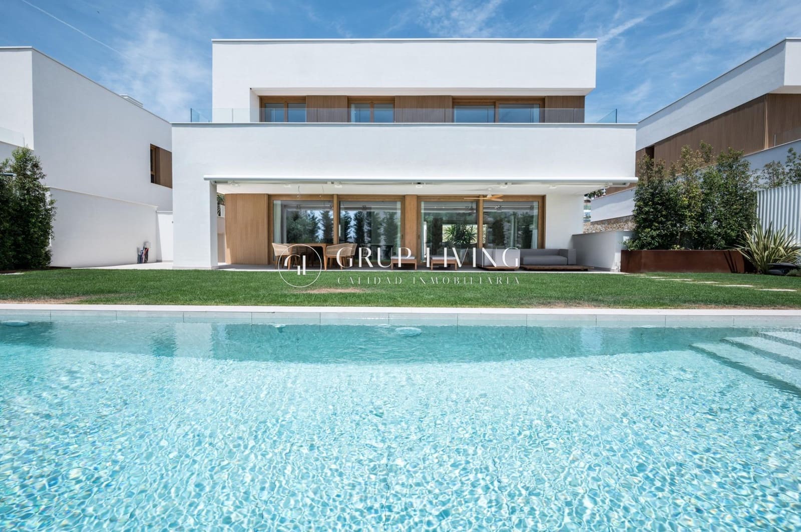 5 soverom Villa til salgs i Sitges med svømmebasseng garasje - € 2 550 000 (Ref: 9865304)