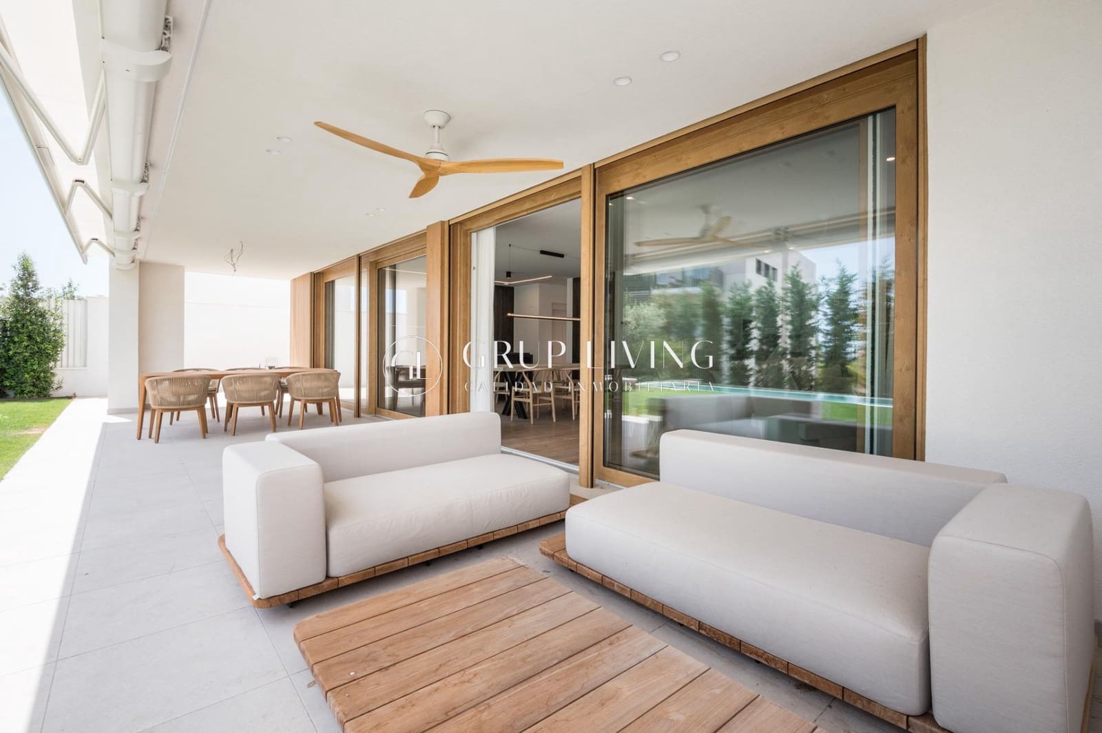 5 soverom Villa til salgs i Sitges med svømmebasseng garasje - € 2 550 000 (Ref: 9865304)
