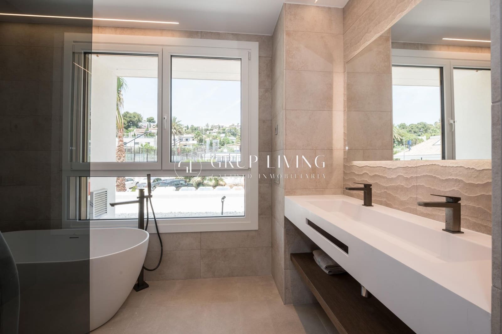5 soverom Villa til salgs i Sitges med svømmebasseng garasje - € 2 550 000 (Ref: 9865304)