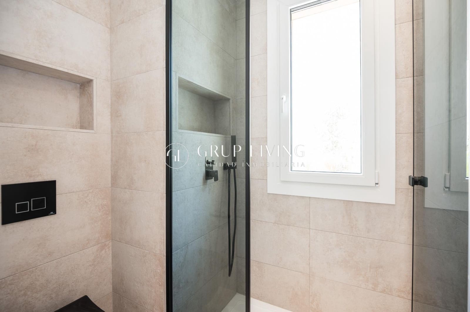 5 soverom Villa til salgs i Sitges med svømmebasseng garasje - € 2 550 000 (Ref: 9865304)