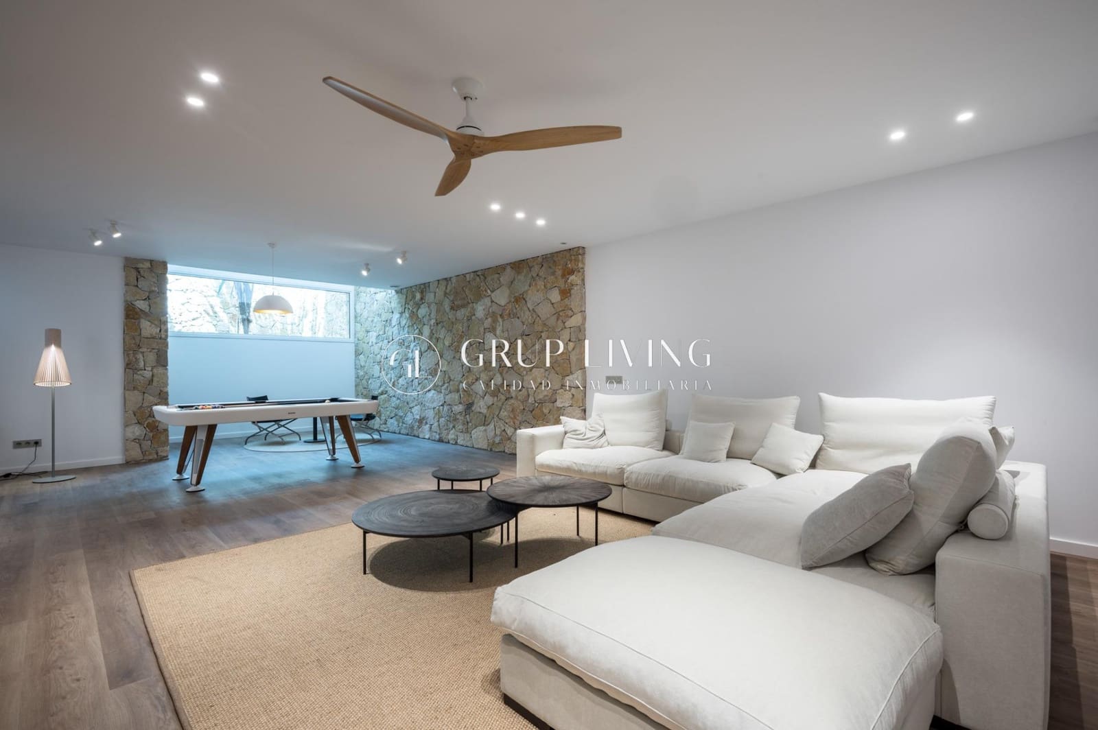 5 soverom Villa til salgs i Sitges med svømmebasseng garasje - € 2 550 000 (Ref: 9865304)