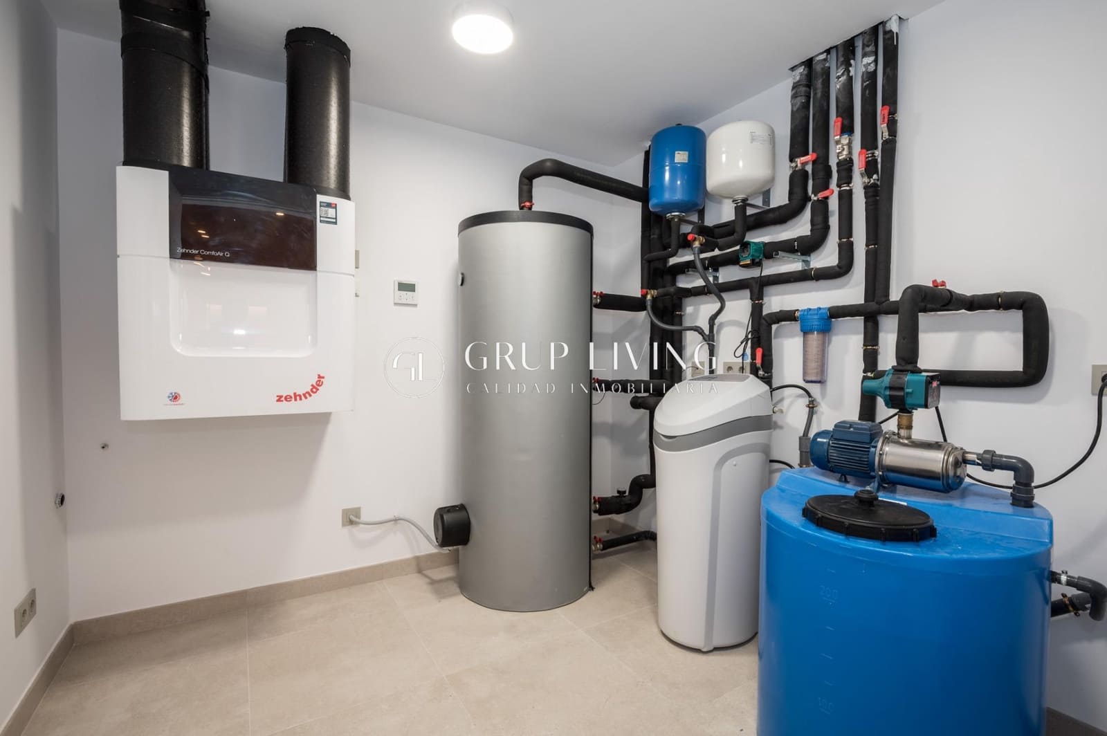 5 soverom Villa til salgs i Sitges med svømmebasseng garasje - € 2 550 000 (Ref: 9865304)
