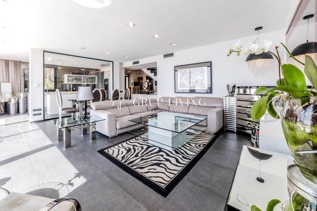 5 chambre Villa/Maison à vendre à Sitges avec piscine garage - 1 348 000 € (Ref: 9868689)