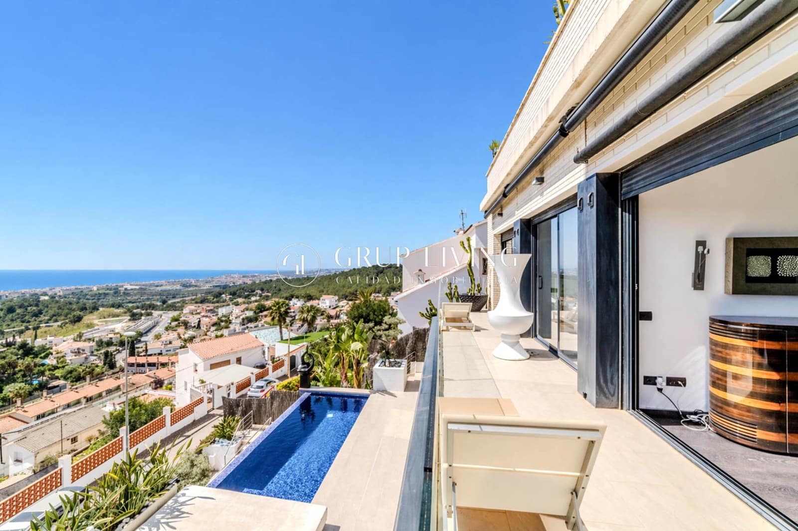 5 chambre Villa/Maison à vendre à Sitges avec piscine garage - 1 348 000 € (Ref: 9868689)