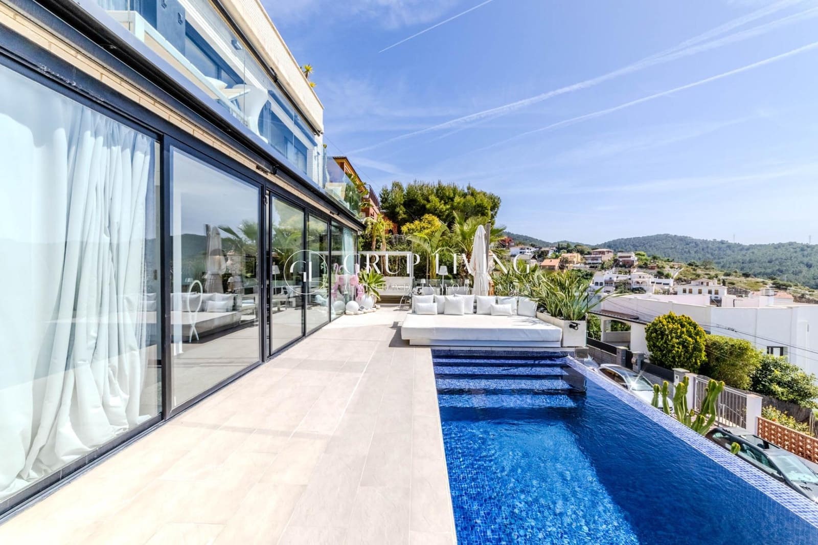 5 chambre Villa/Maison à vendre à Sitges avec piscine garage - 1 348 000 € (Ref: 9868689)