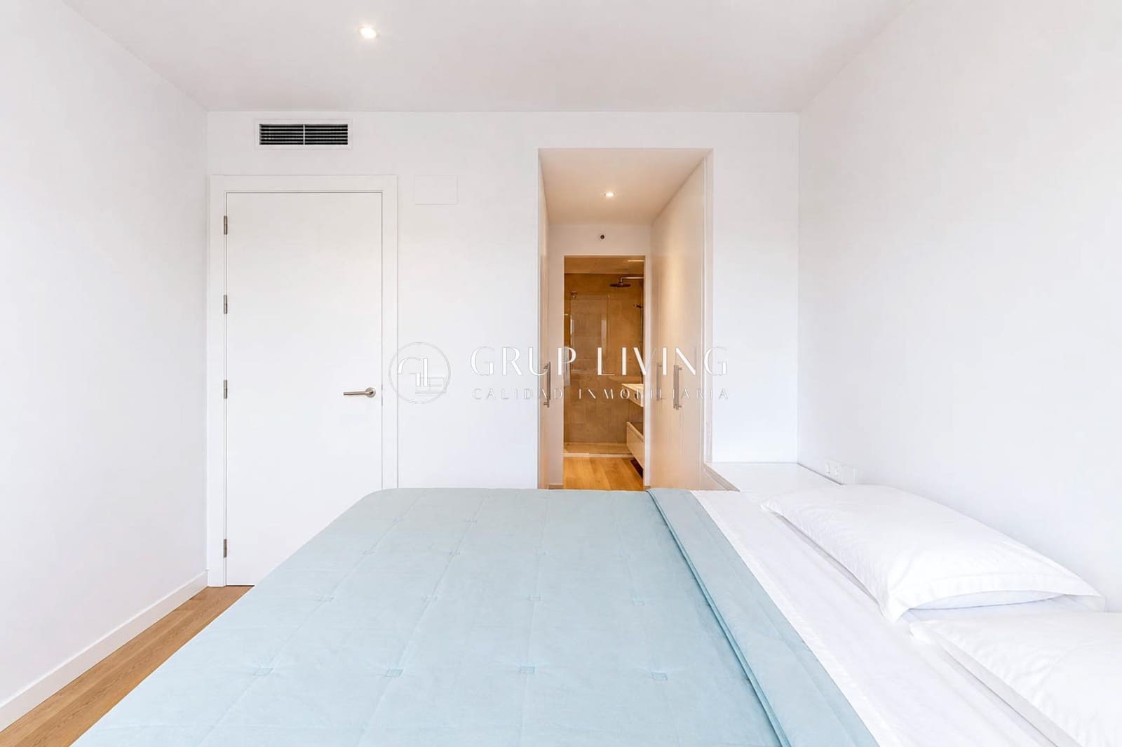 4 bedroom Flat for rent in Sitges with pool garage - € 3,505 (Ref: 9876527)