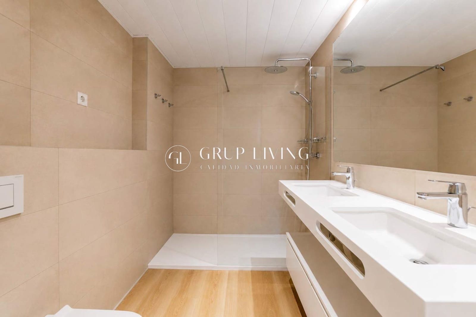 4 bedroom Flat for rent in Sitges with pool garage - € 3,505 (Ref: 9876527)
