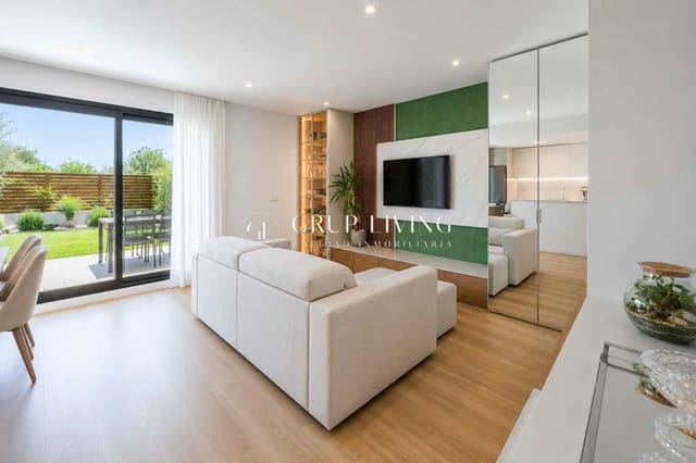 4 bedroom Flat for rent in Sitges with pool garage - € 3,505 (Ref: 9876527)