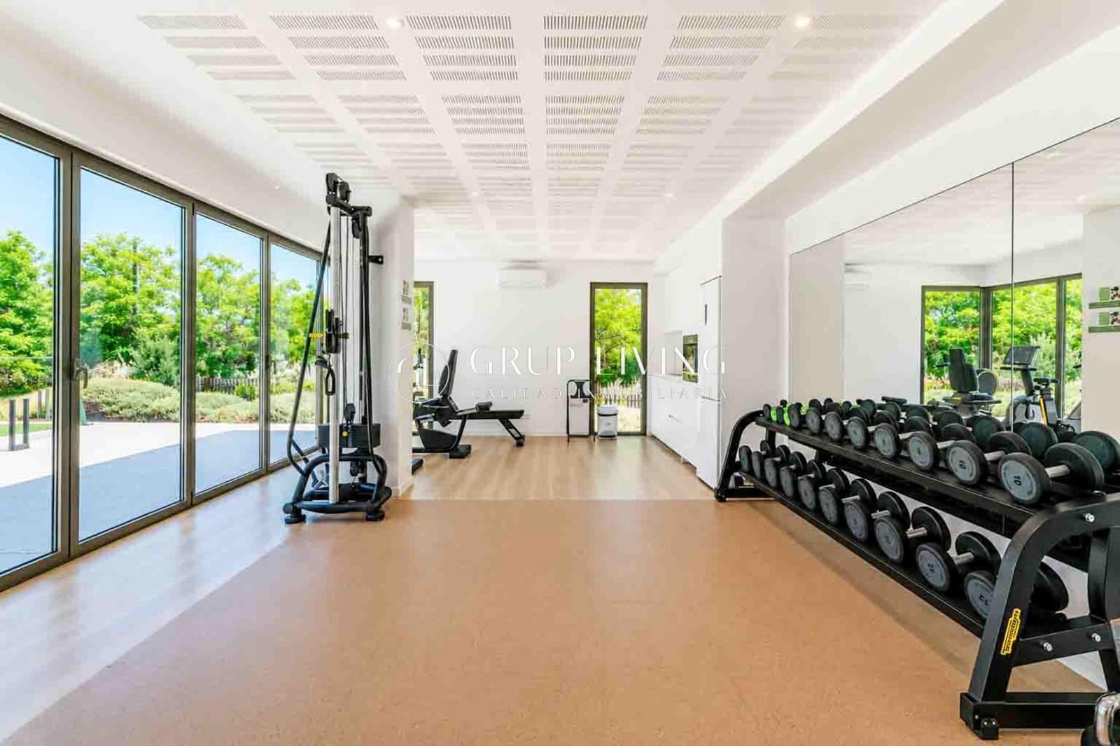 4 bedroom Flat for rent in Sitges with pool garage - € 3,505 (Ref: 9876527)