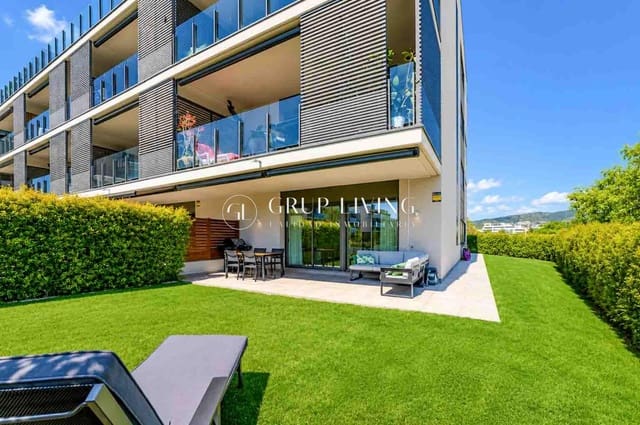 4 bedroom Flat for rent in Sitges with pool garage - € 3,505 (Ref: 9876527)