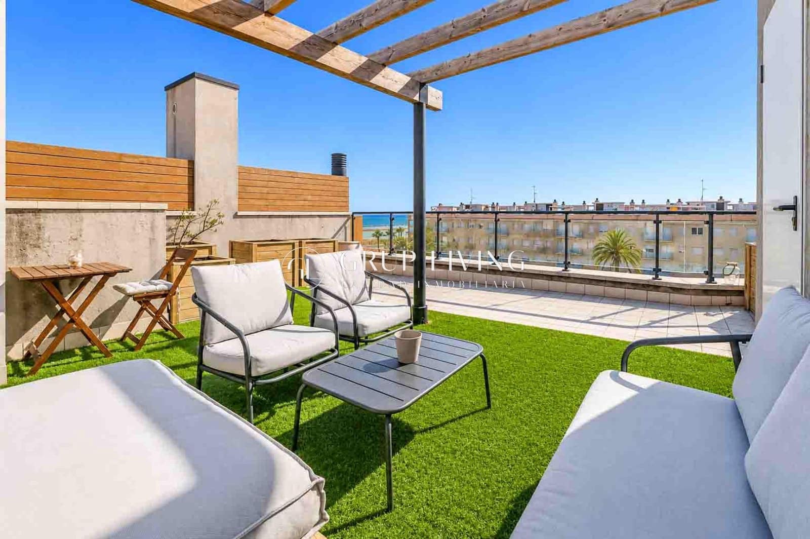 3 chambre Appartement à vendre à Cubelles avec piscine garage - 390 000 € (Ref: 9876528)