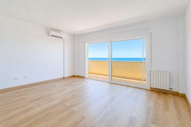 3 slaapkamer Flat te koop in Sitges met garage - € 695.000 (Ref: 9904072)