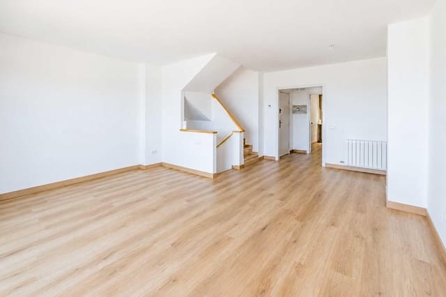 3 slaapkamer Flat te koop in Sitges met garage - € 695.000 (Ref: 9904072)