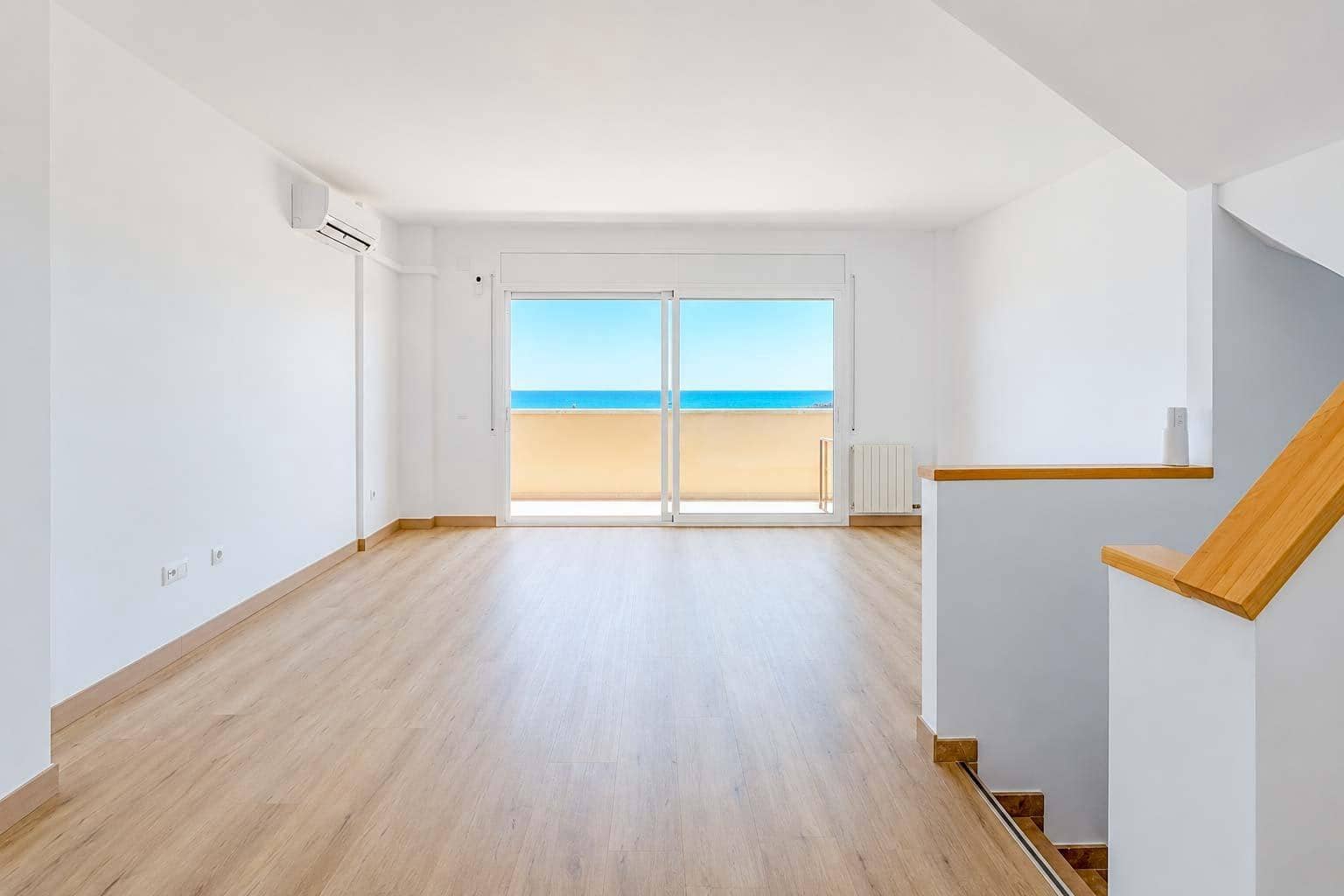 3 soveværelse Lejlighed til salg i Sitges med garage - € 650.000 (Ref: 9904072)