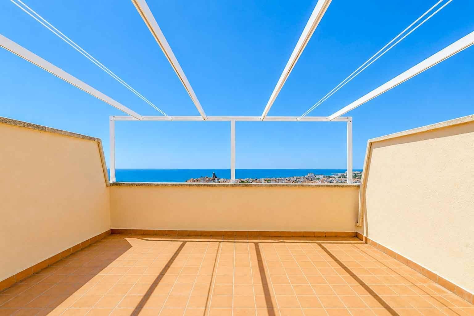 3 soveværelse Lejlighed til salg i Sitges med garage - € 650.000 (Ref: 9904072)