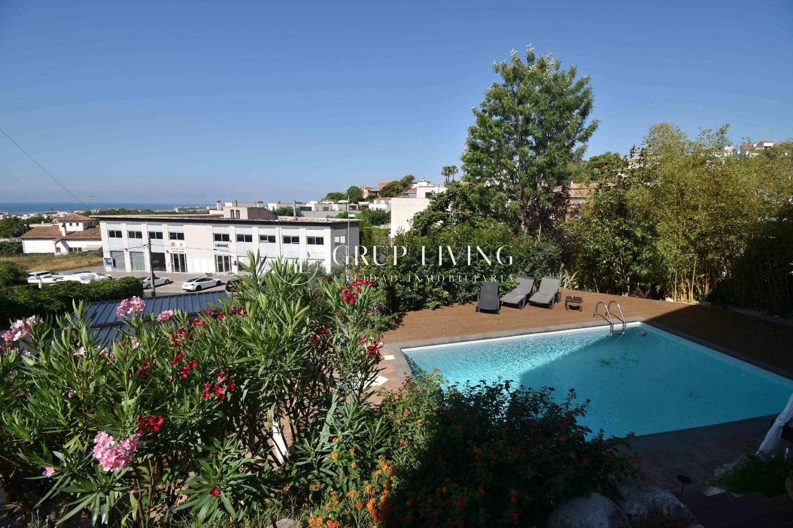 5 Zimmer Villa zu verkaufen in Sitges mit Pool Garage - 1.250.000 € (Ref: 9908107)