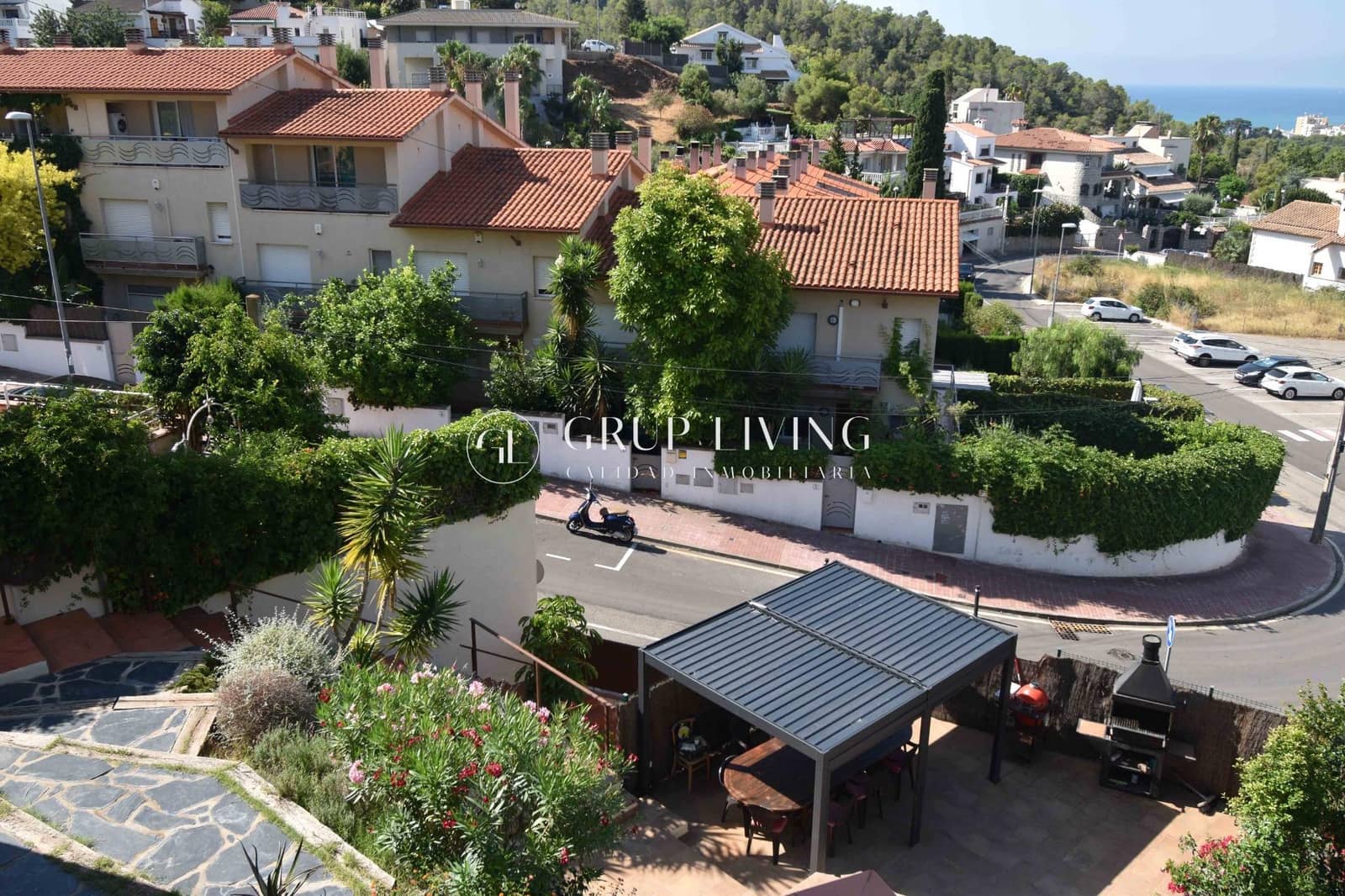 5 Zimmer Villa zu verkaufen in Sitges mit Pool Garage - 1.250.000 € (Ref: 9908107)