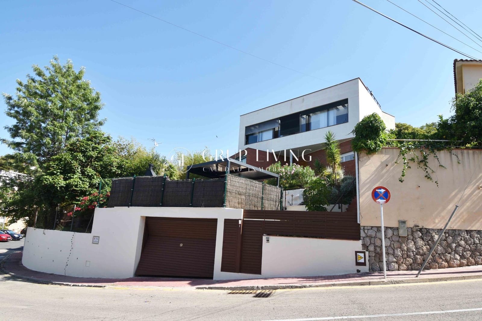 5 Zimmer Villa zu verkaufen in Sitges mit Pool Garage - 1.250.000 € (Ref: 9908107)
