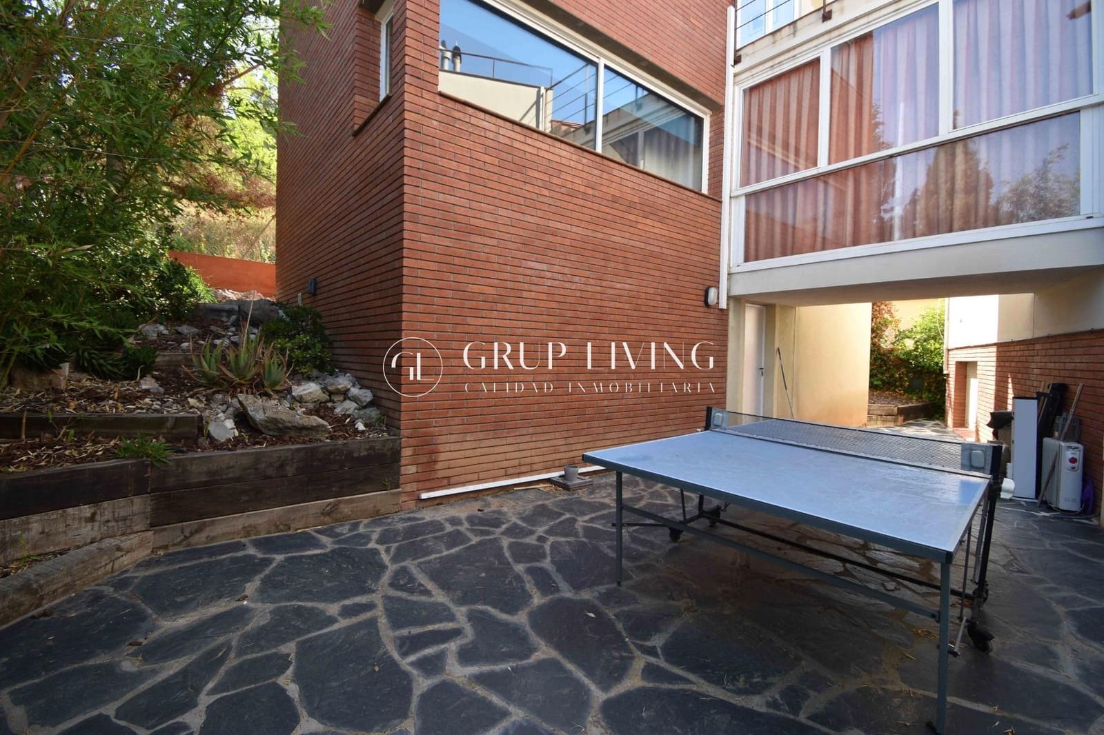 5 Zimmer Villa zu verkaufen in Sitges mit Pool Garage - 1.250.000 € (Ref: 9908107)