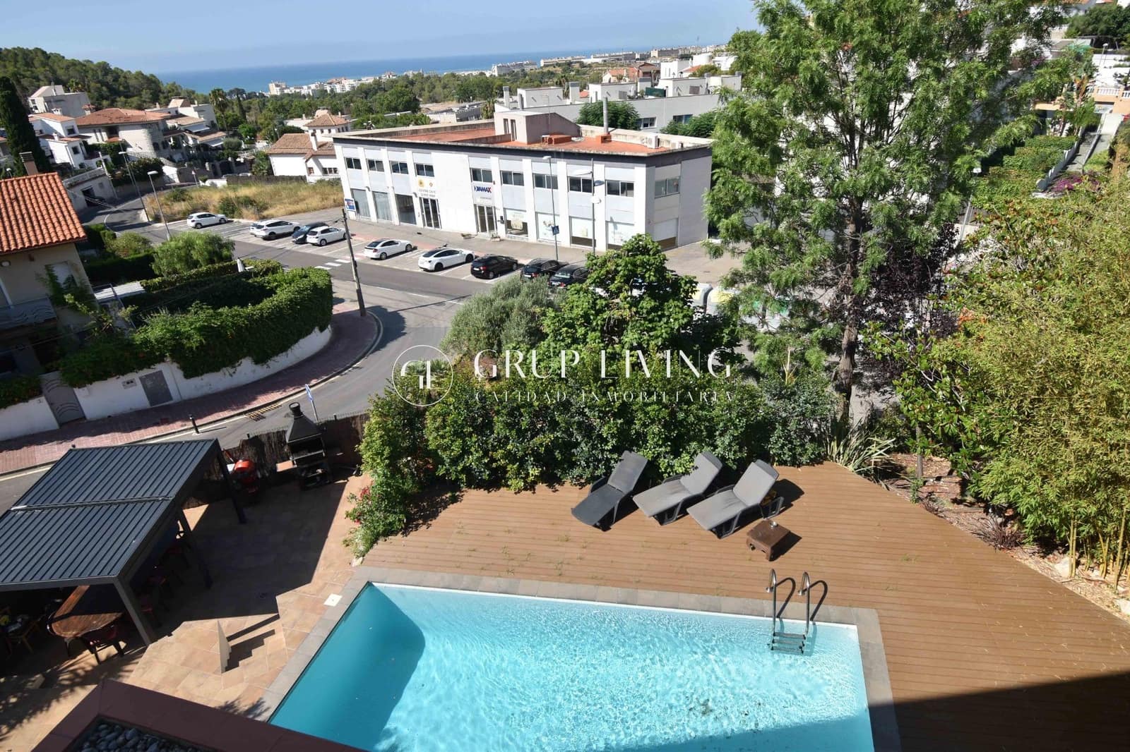5 Zimmer Villa zu verkaufen in Sitges mit Pool Garage - 1.250.000 € (Ref: 9908107)