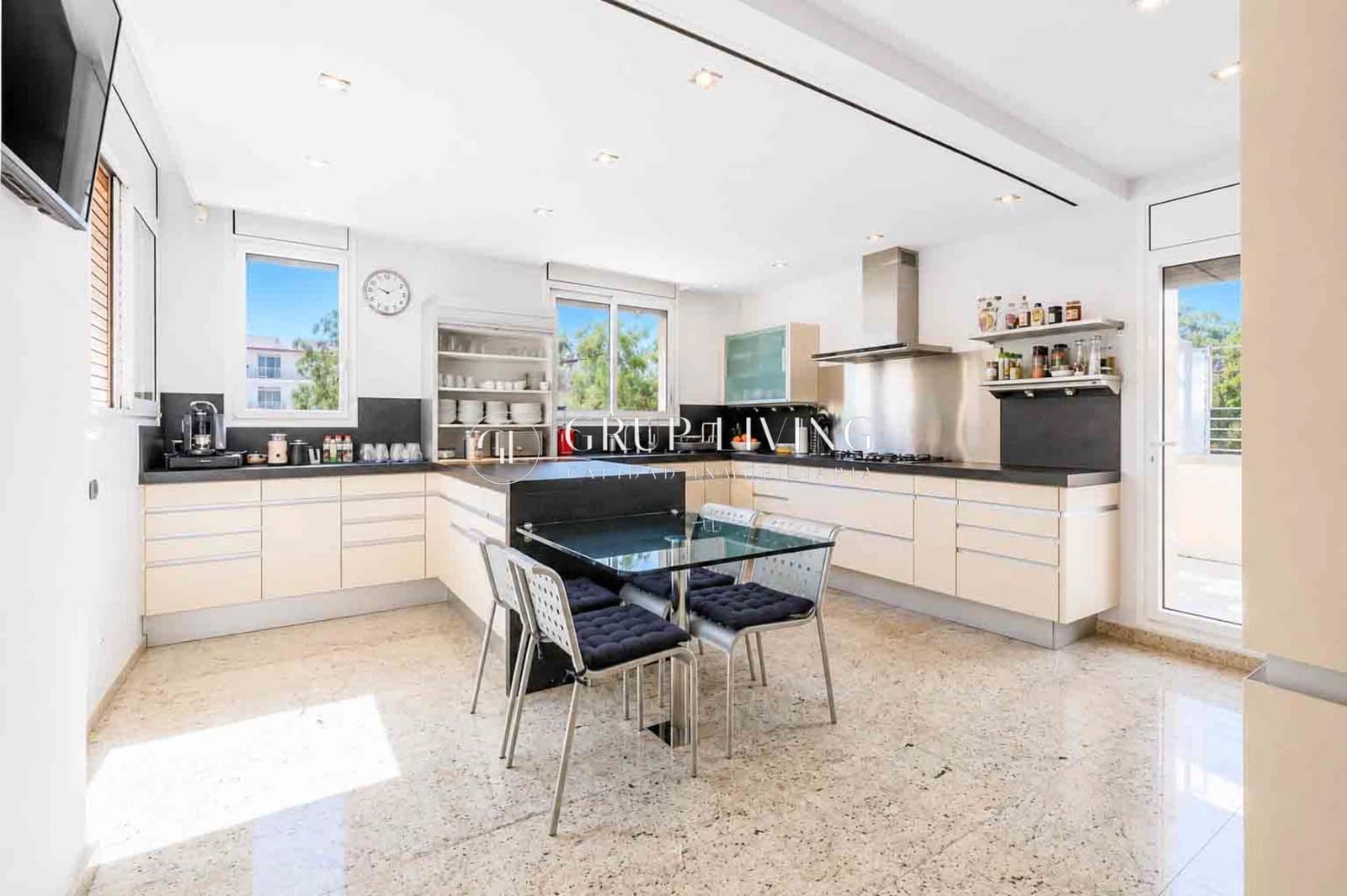 8 Zimmer Villa zu verkaufen in Sitges mit Pool Garage - 5.500.000 € (Ref: 9911158)
