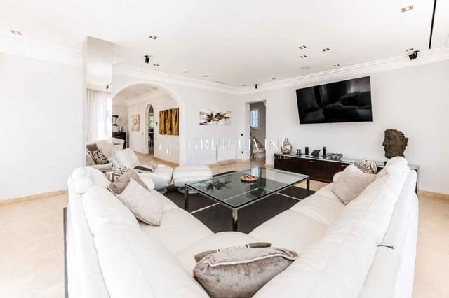 8 Zimmer Villa zu verkaufen in Sitges mit Pool Garage - 5.500.000 € (Ref: 9911158)