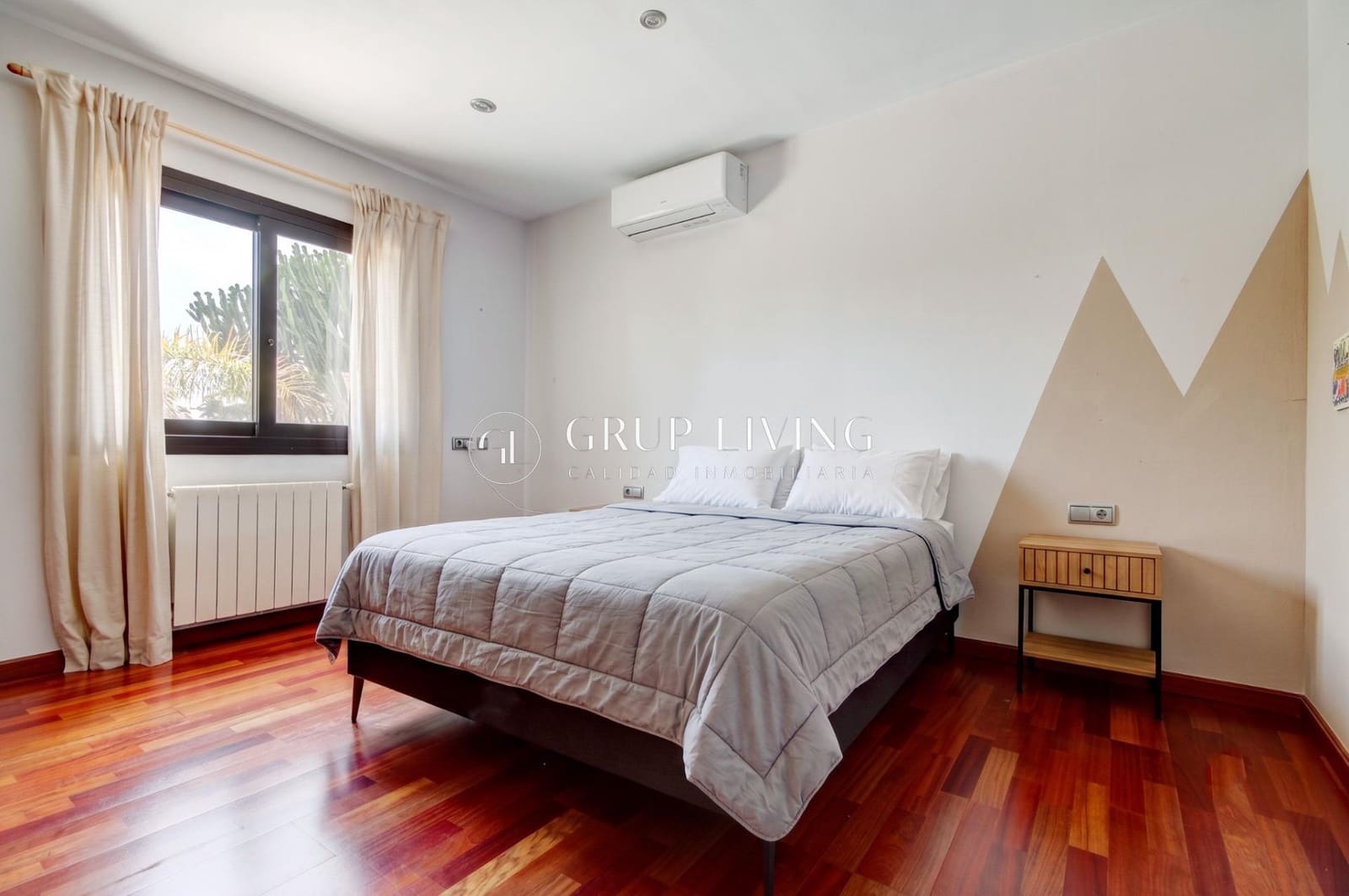 5 bedroom Villa for sale in Sitges with pool garage - € 1,600,000 (Ref: 9934298)