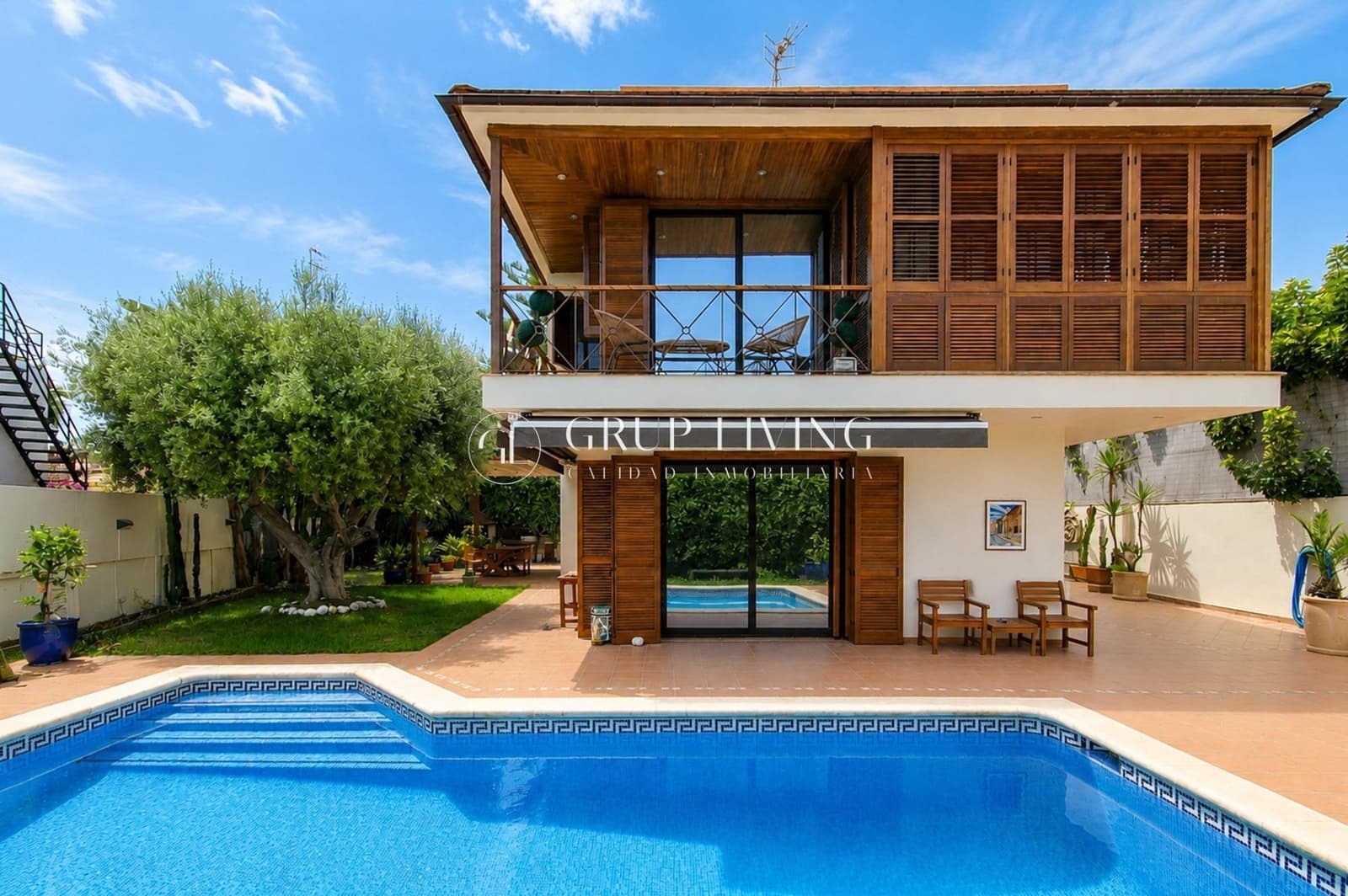 5 bedroom Villa for sale in Sitges with pool garage - € 1,600,000 (Ref: 9934298)