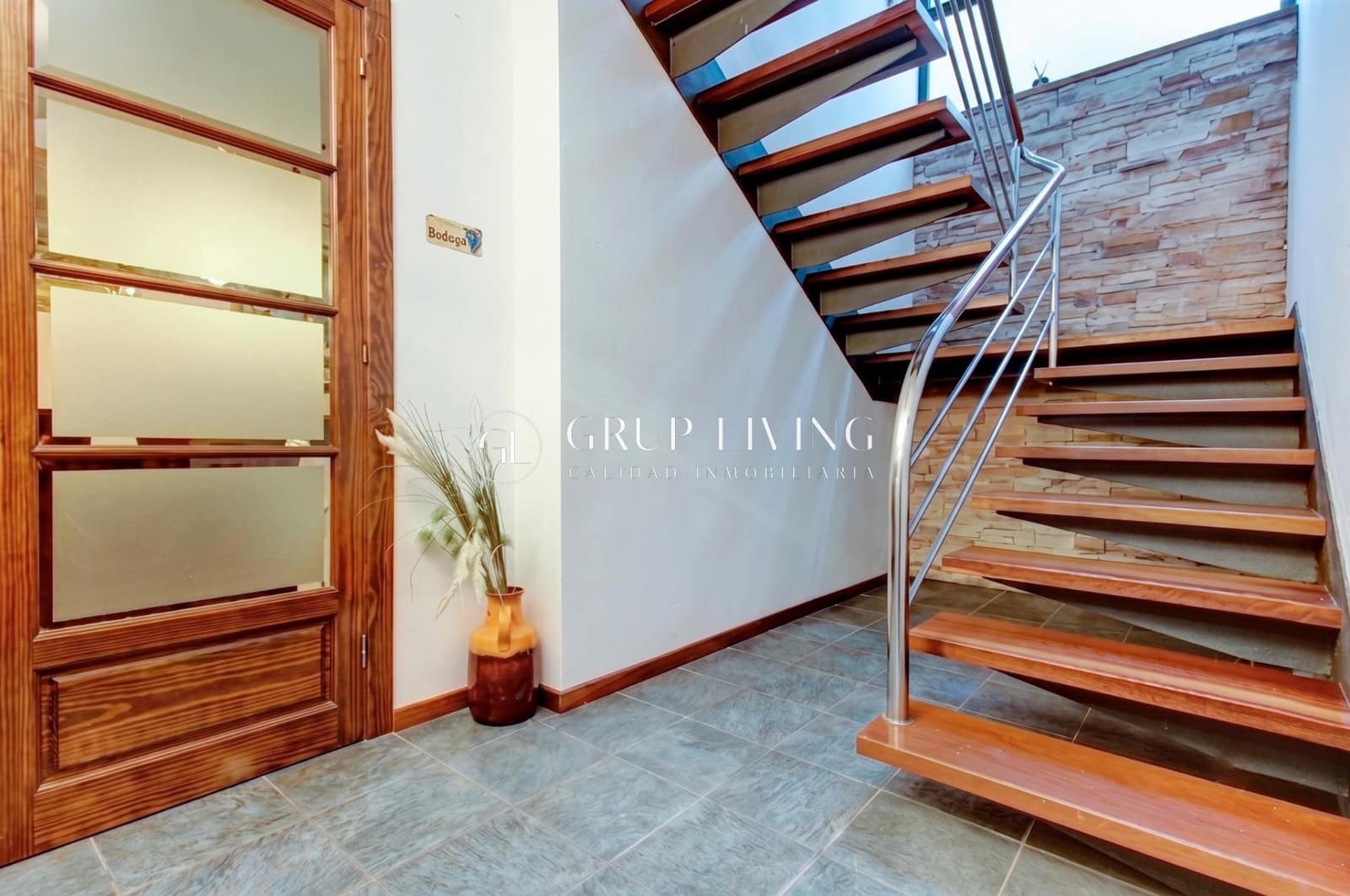 5 bedroom Villa for sale in Sitges with pool garage - € 1,600,000 (Ref: 9934298)