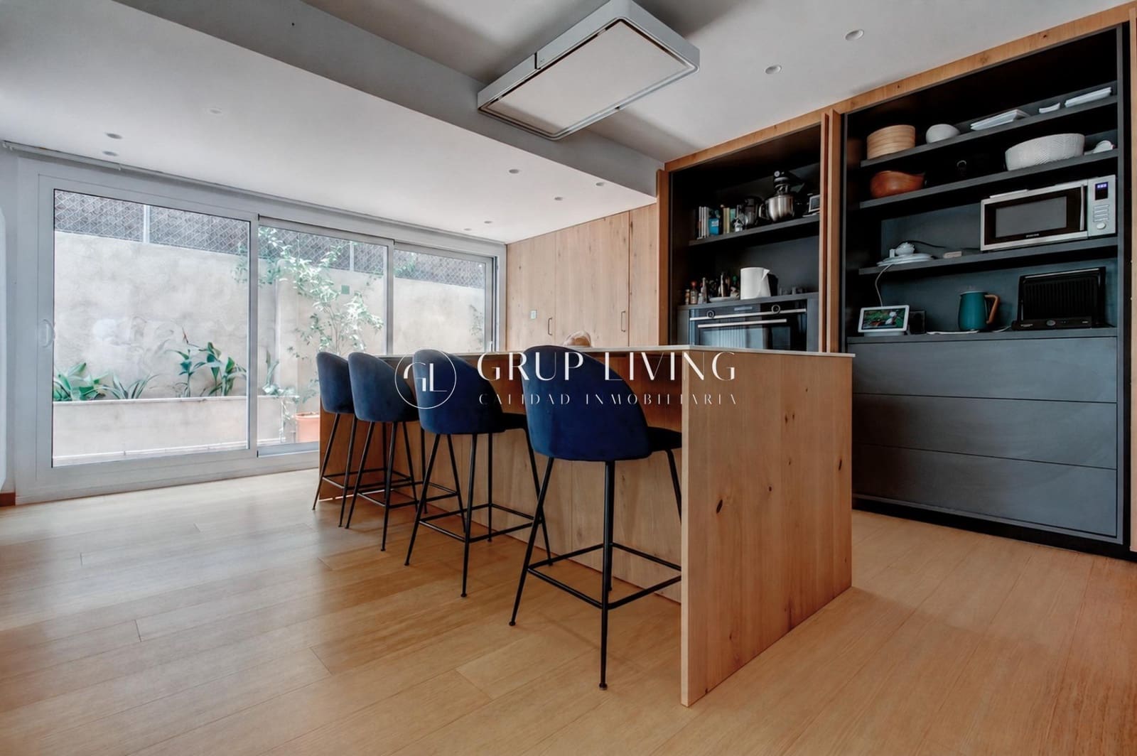 5 bedroom Villa for sale in Sitges with pool garage - € 1,600,000 (Ref: 9934298)