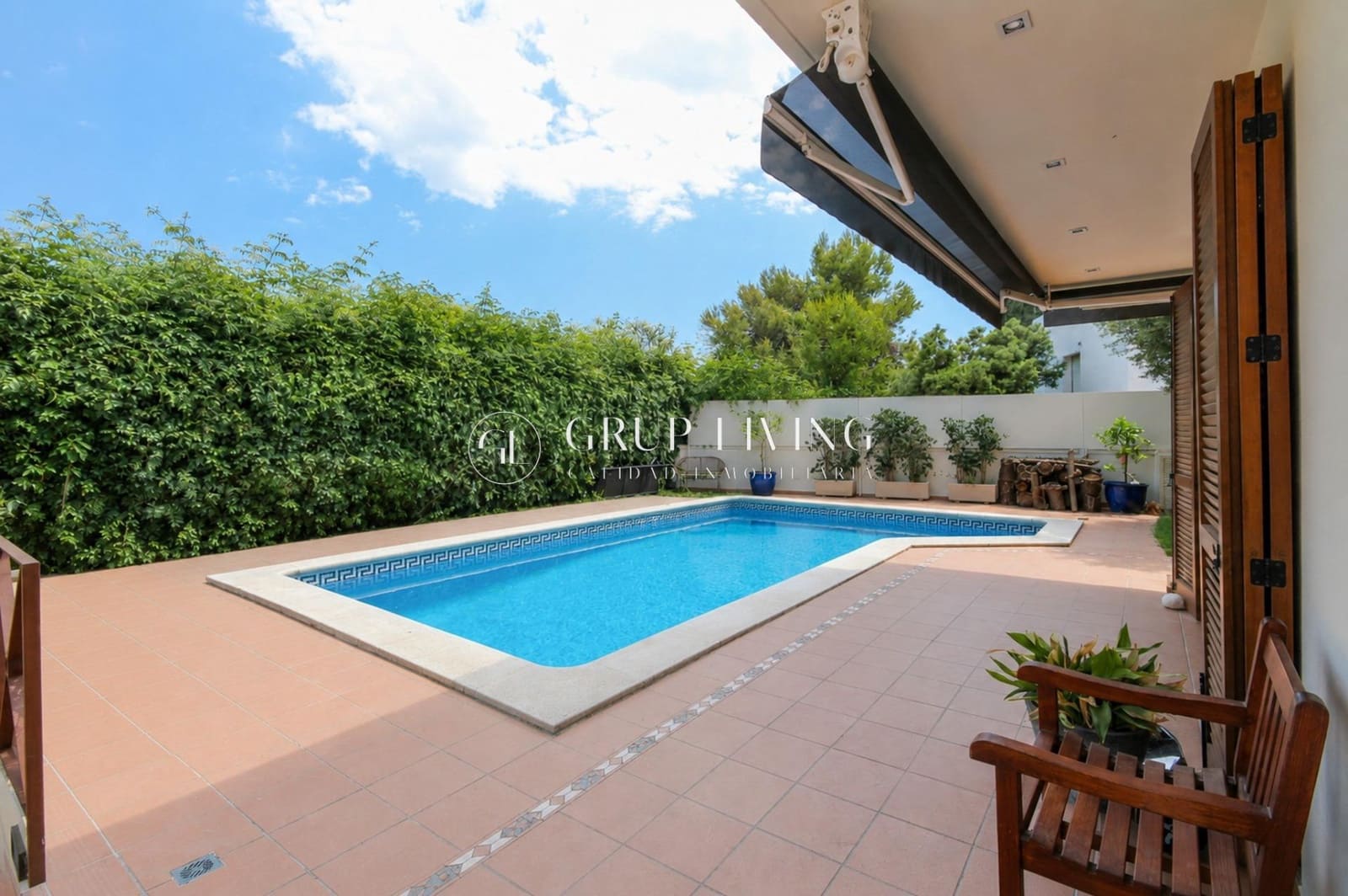 5 bedroom Villa for sale in Sitges with pool garage - € 1,600,000 (Ref: 9934298)