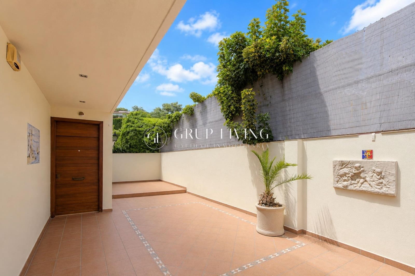 5 bedroom Villa for sale in Sitges with pool garage - € 1,600,000 (Ref: 9934298)