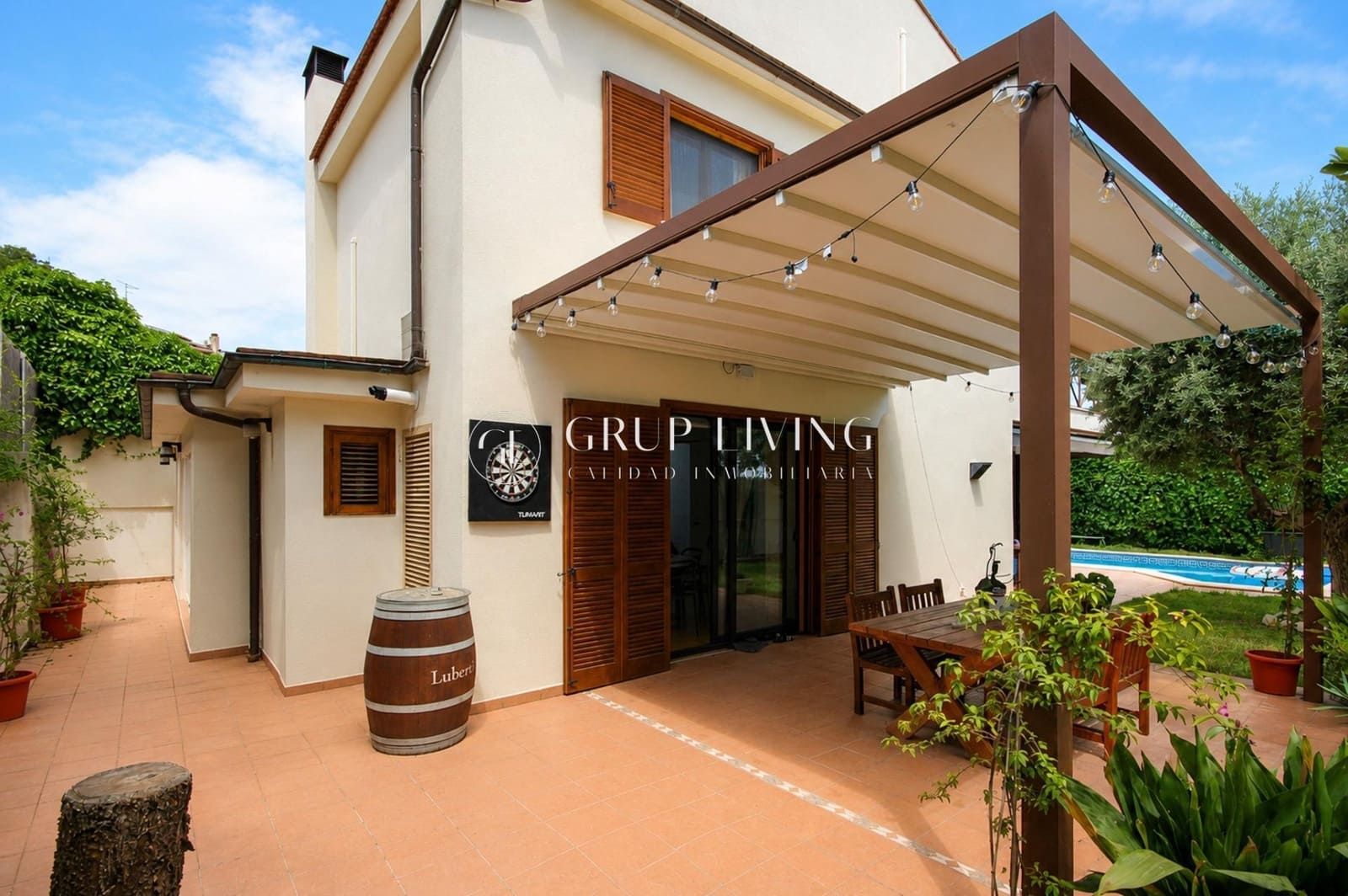 5 bedroom Villa for sale in Sitges with pool garage - € 1,600,000 (Ref: 9934298)