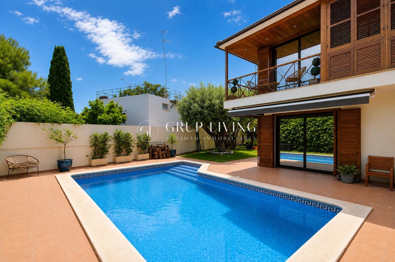 5 bedroom Villa for sale in Sitges with pool garage - € 1,600,000 (Ref: 9934298)