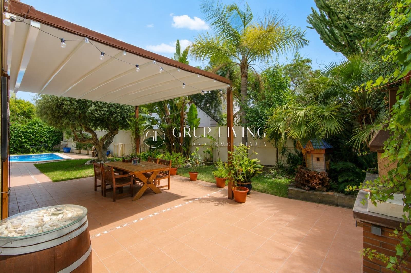 5 bedroom Villa for sale in Sitges with pool garage - € 1,600,000 (Ref: 9934298)