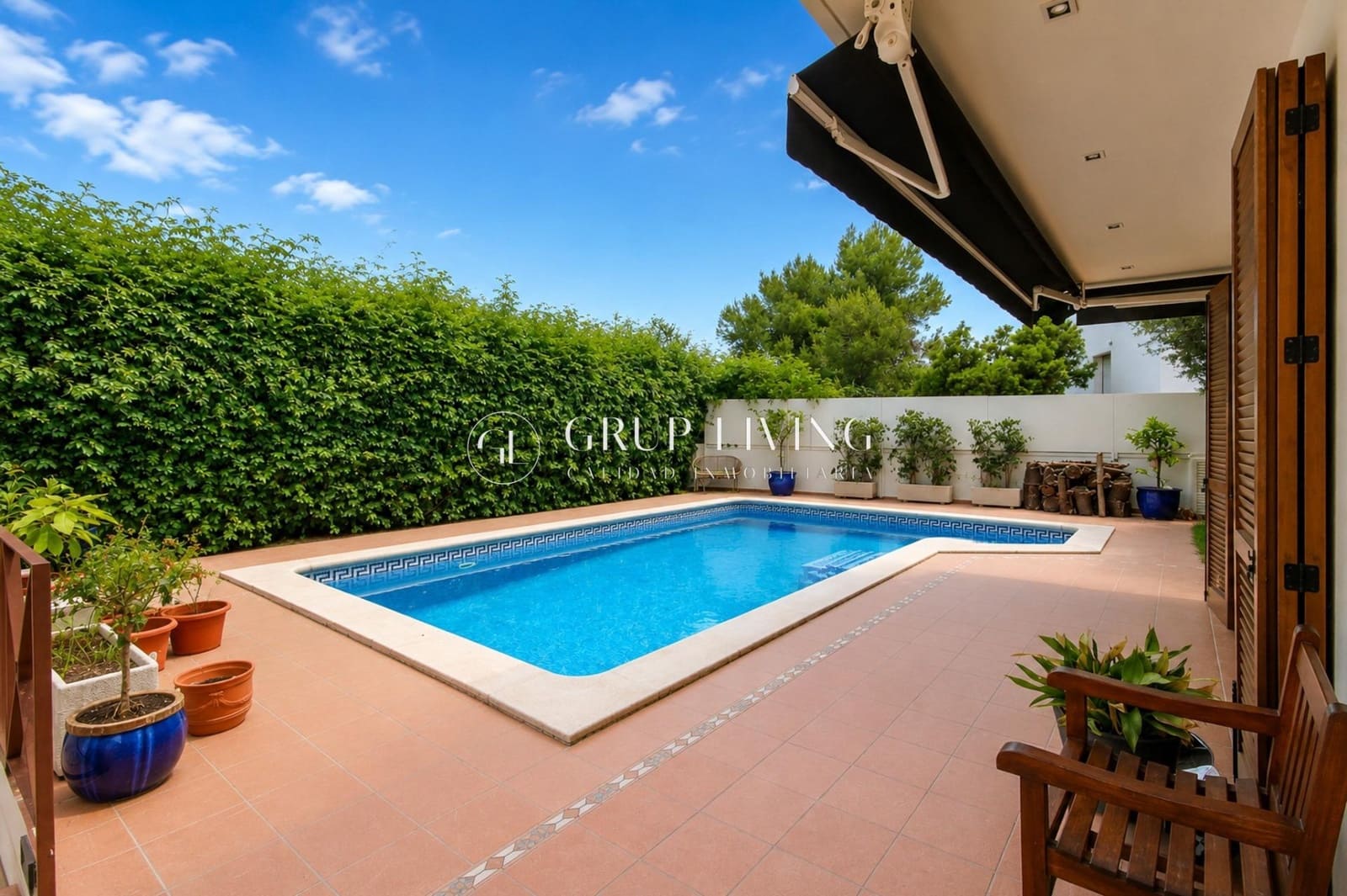 5 bedroom Villa for sale in Sitges with pool garage - € 1,600,000 (Ref: 9934298)