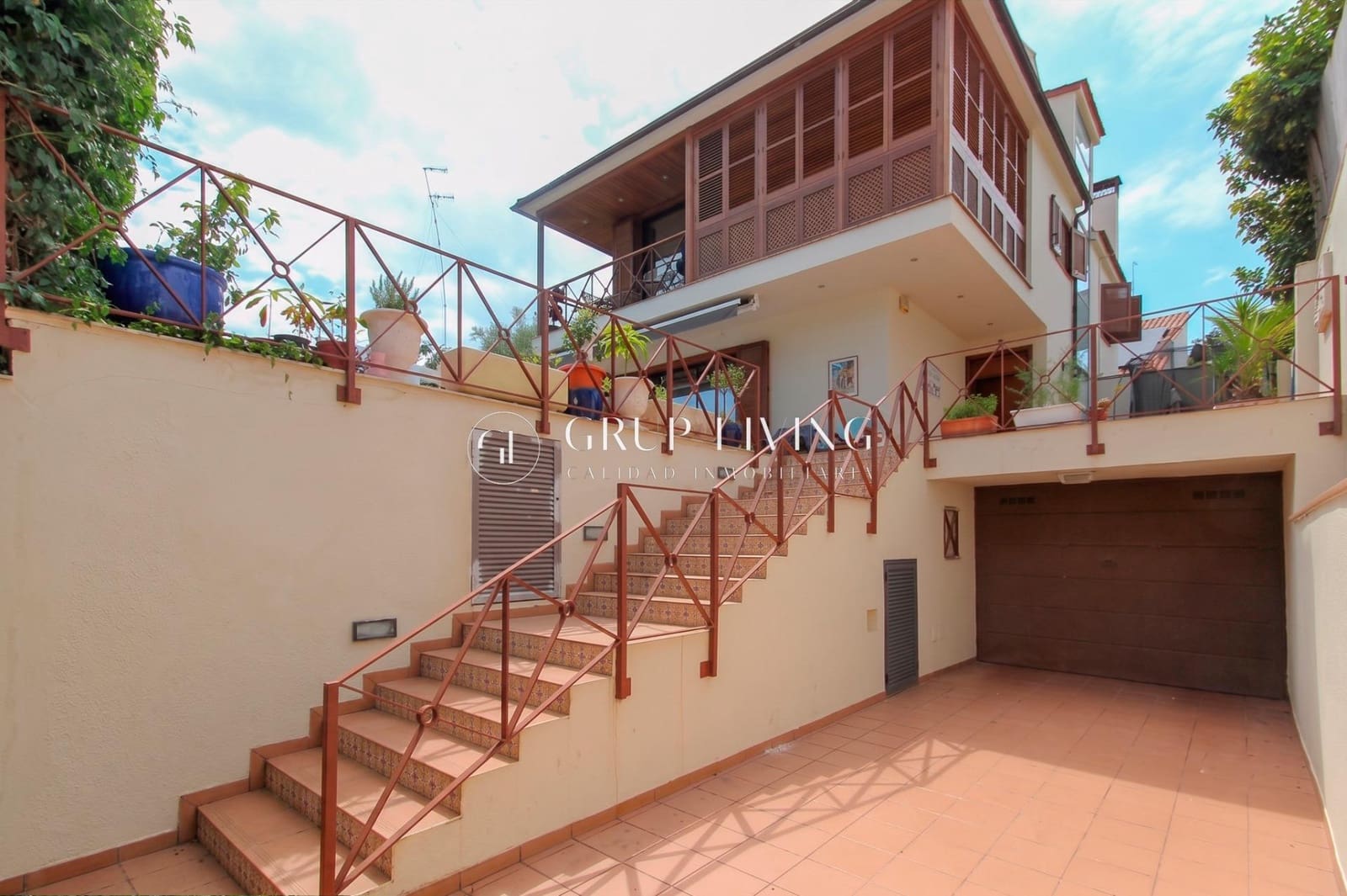 5 bedroom Villa for sale in Sitges with pool garage - € 1,600,000 (Ref: 9934298)