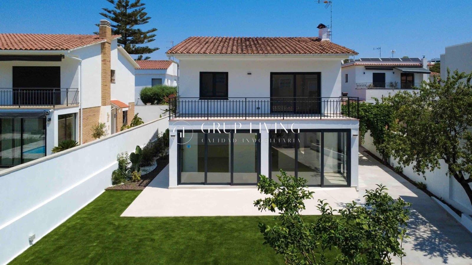 4 soveværelse Villa til salg i Sant Pere de Ribes med garage - € 870.000 (Ref: 9952718)