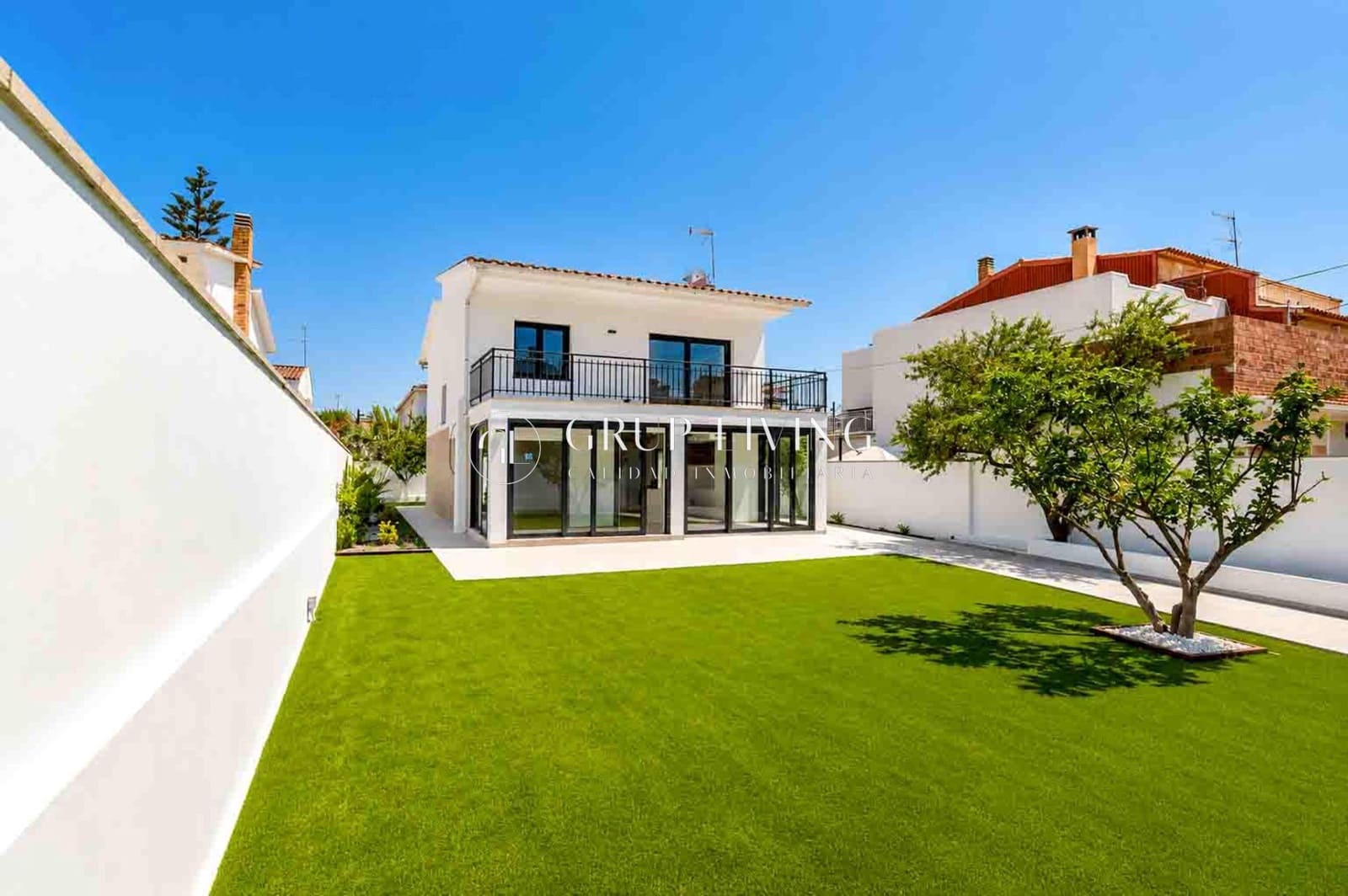 4 soveværelse Villa til salg i Sant Pere de Ribes med garage - € 870.000 (Ref: 9952718)
