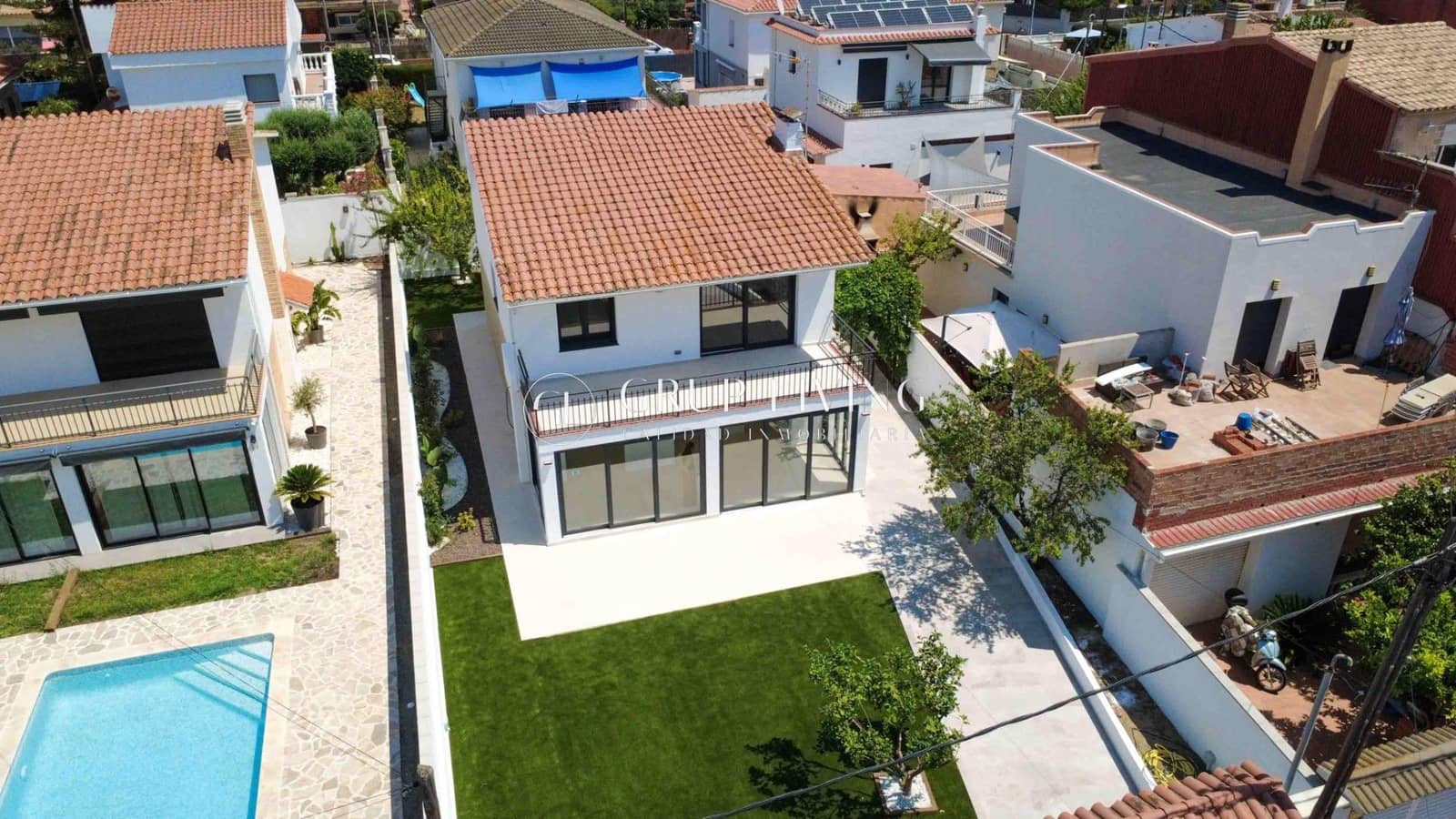4 soveværelse Villa til salg i Sant Pere de Ribes med garage - € 870.000 (Ref: 9952718)