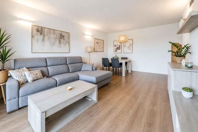 3 makuuhuone Asunto myytävänä paikassa Sitges mukana uima-altaan 
autotalli - 795 000 € (Ref: 9954306)