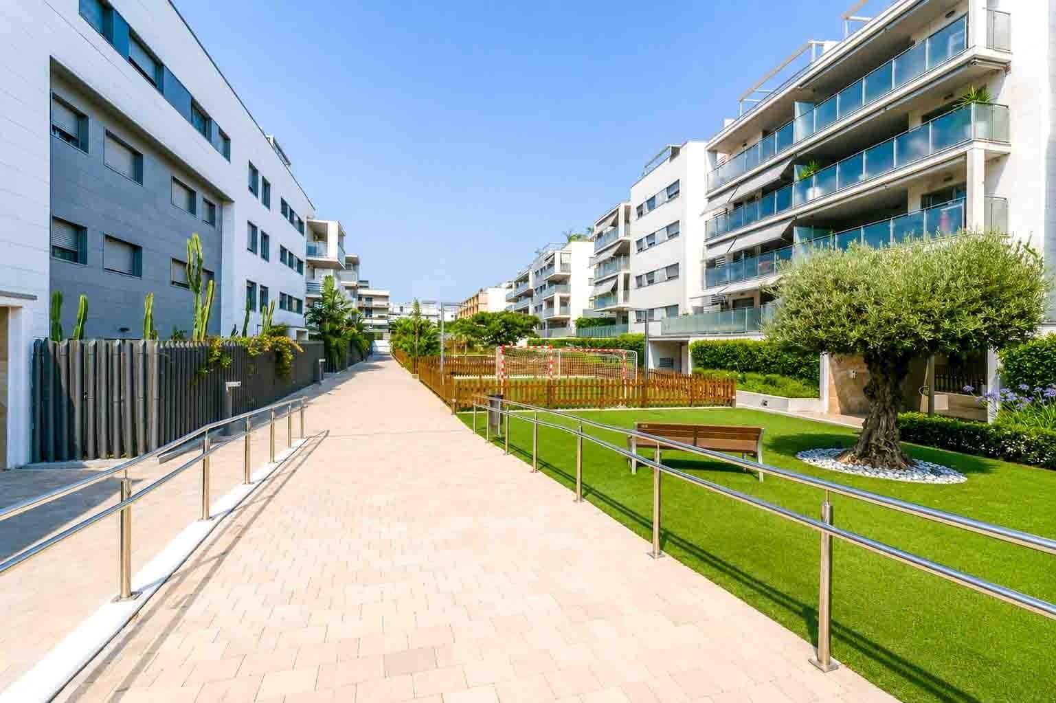 3 makuuhuone Asunto myytävänä paikassa Sitges mukana uima-altaan 
autotalli - 795 000 € (Ref: 9954306)