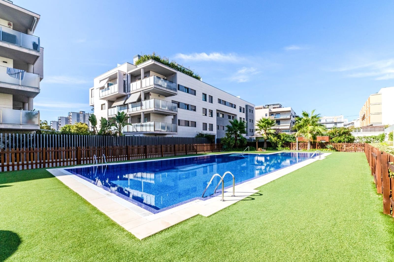 3 makuuhuone Asunto myytävänä paikassa Sitges mukana uima-altaan 
autotalli - 795 000 € (Ref: 9954306)