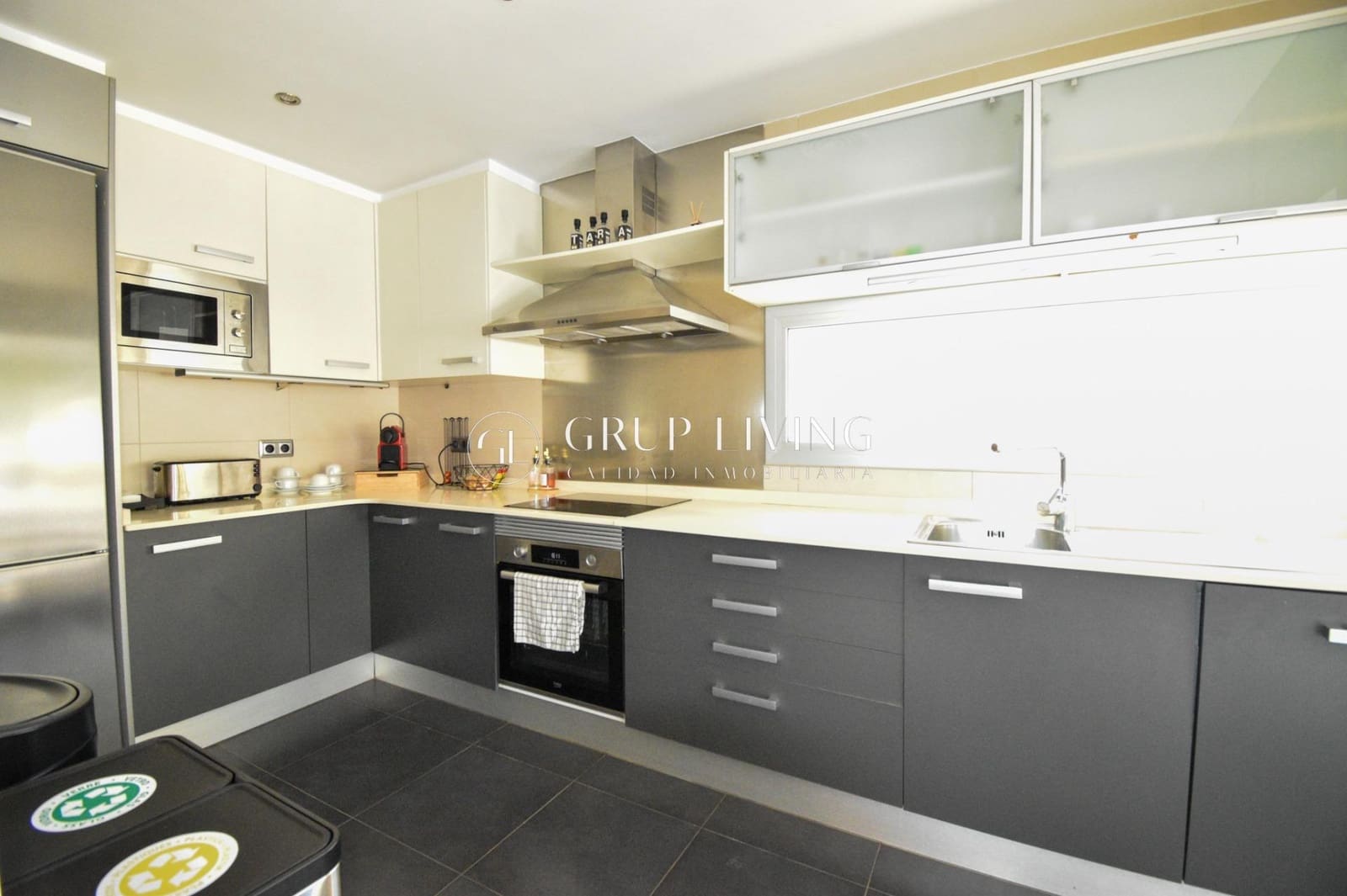 4 bedroom Villa for sale in Canyelles with pool garage - € 599,000 (Ref: 9965366)